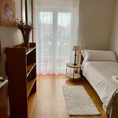 Pequeneces Apartment *